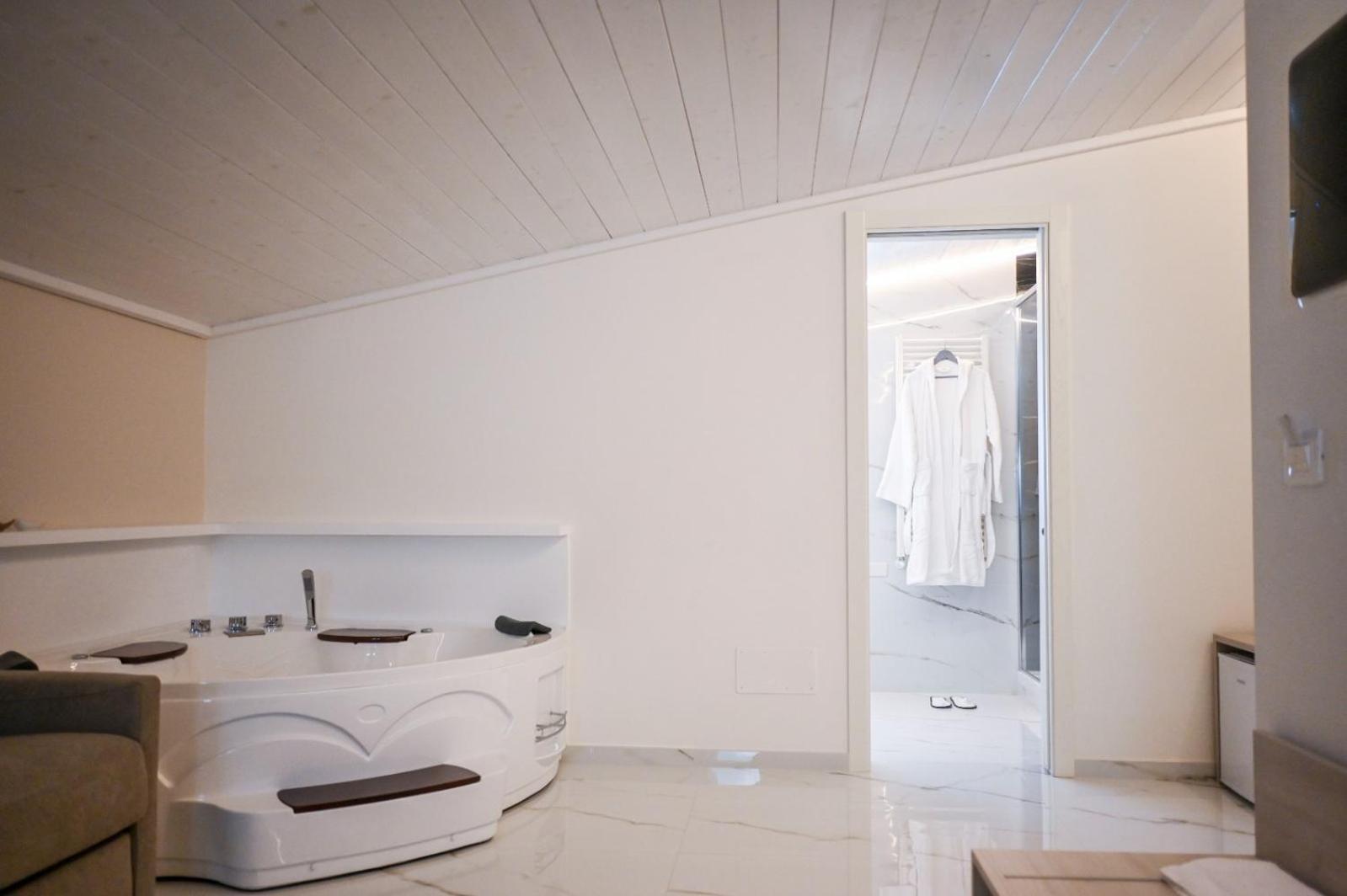 Principe Boemondo Luxury Room Canosa di Puglia Exterior photo